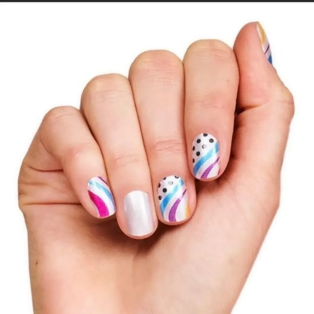 Color Street - “Cool Beans” a fun retro 80s style, shimmery nail strips - Picture 3 of 9